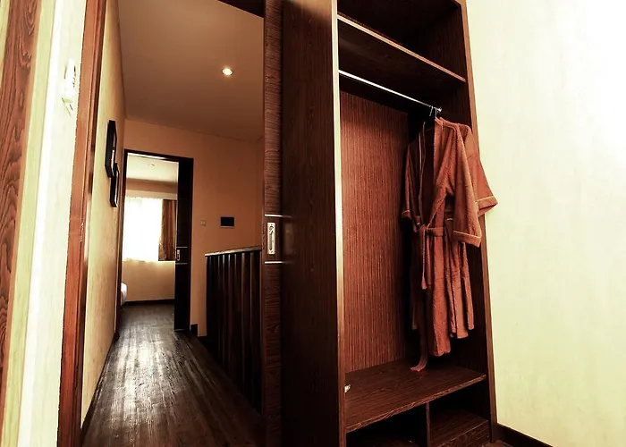 Hotel Devata And