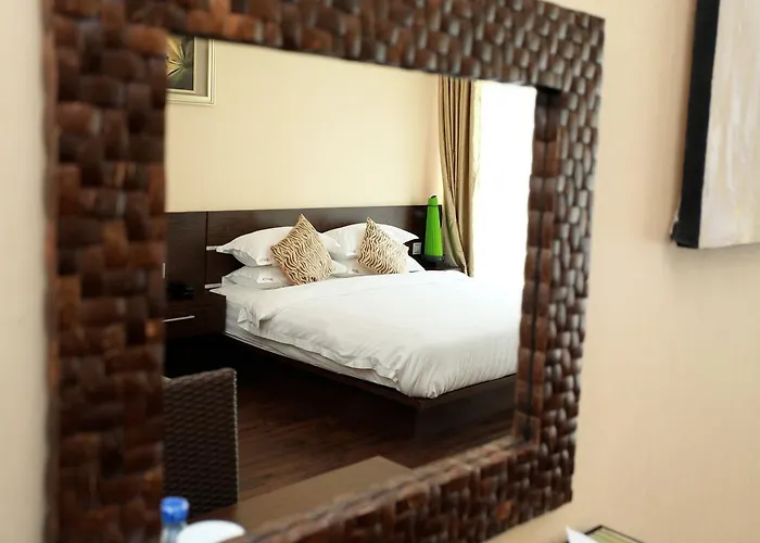 Devata And Hotel Kuta (Bali)